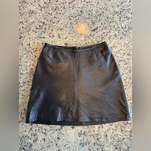 Women’s genuine lamb skin Leather skirt size 2, 26 inch waist
